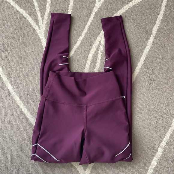 ALO leggings in XS - Picture 8 of 14